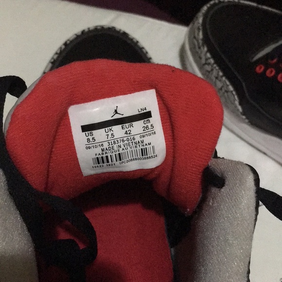 Jordan 3 - Picture 2 of 6